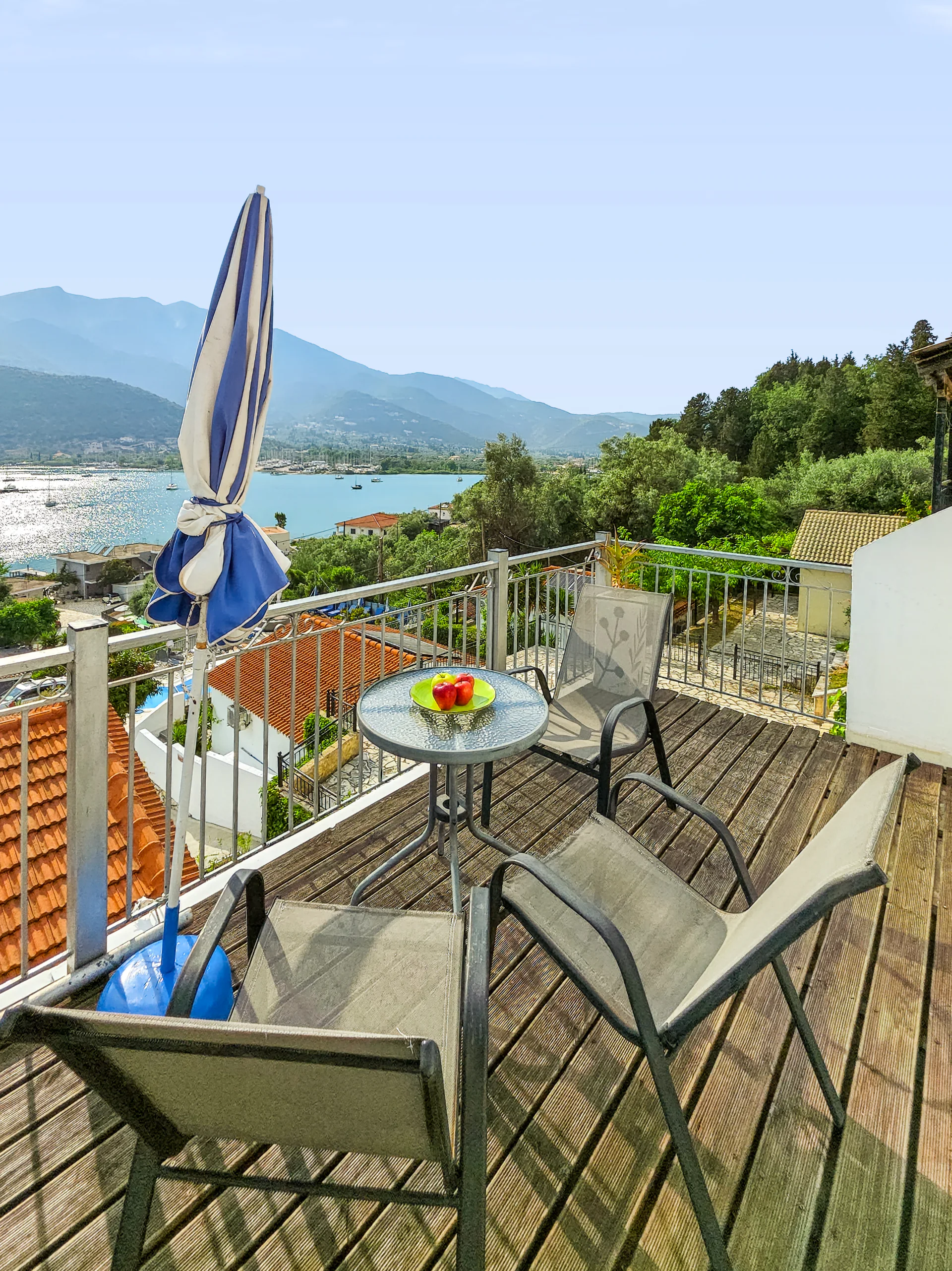 Sofita Apartment: private balcony seating overlooking Geni Bay in Lefkada